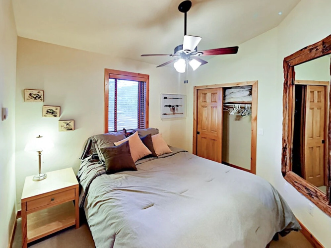 505 S 2nd - 5 Br Home