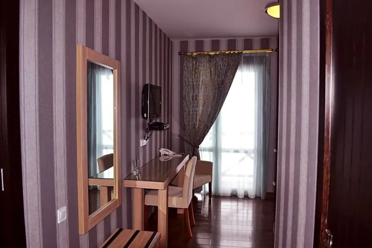 Edelweiss Hotel
