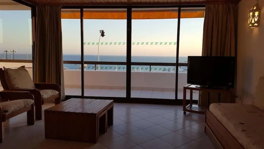 1 Bedroom Apartment with balcony and with sea view