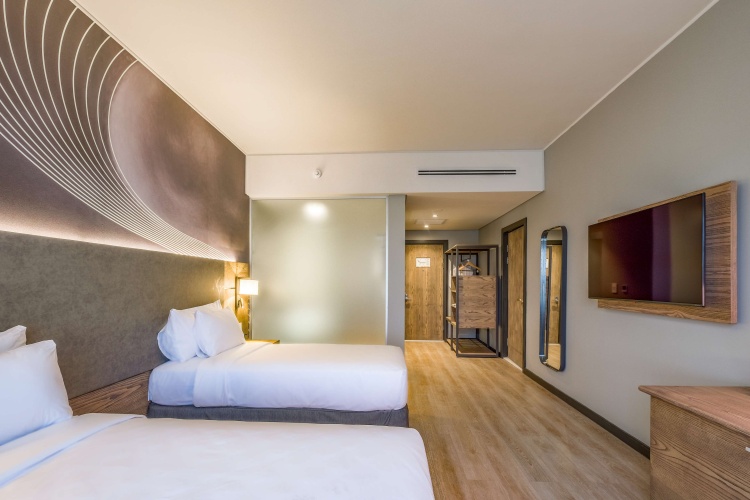 Family Stay - Connected room