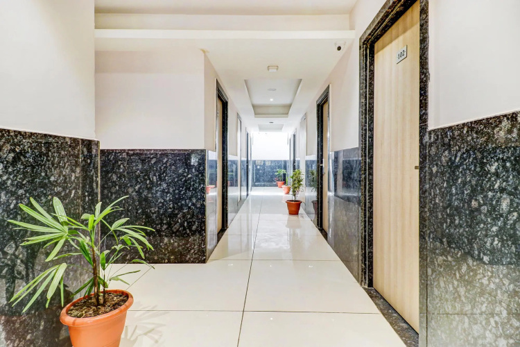 FabHotel Pishori Inn