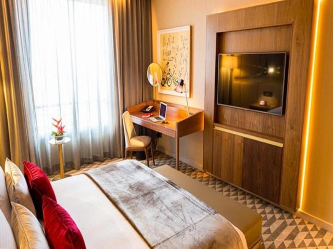 Standard Double room with view