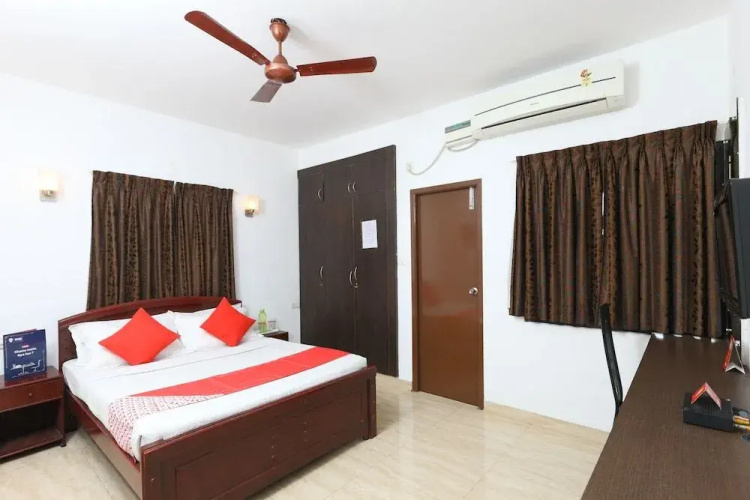 SilverKey Executive Stays 20005 Karappakam