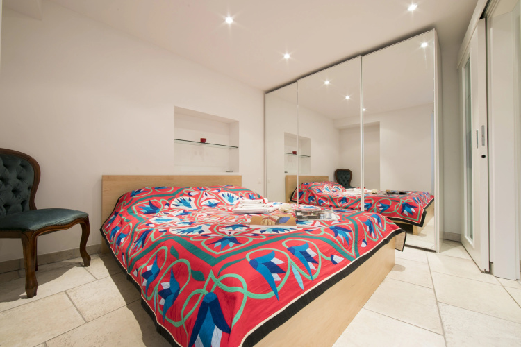 King Apartment 2.5