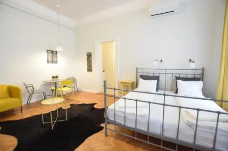 Creative Apartment - Chain Bridge