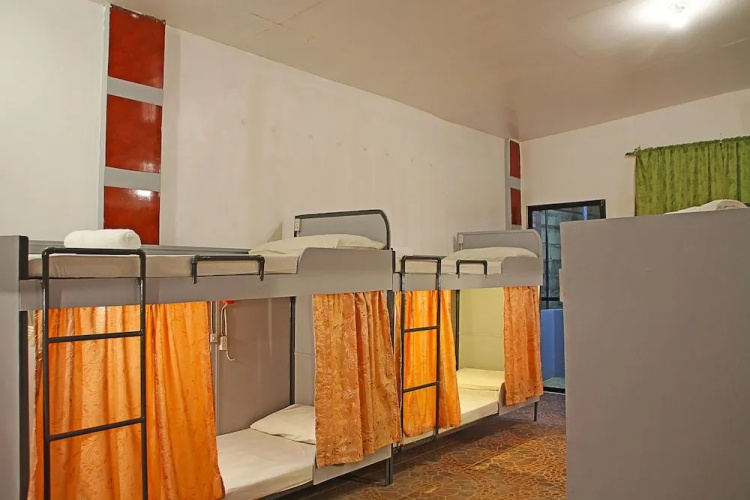 Mario's Travellers Inn - Hostel