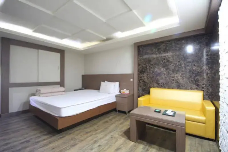 Jeongseong Hotel