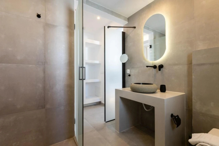 Serapias Suites