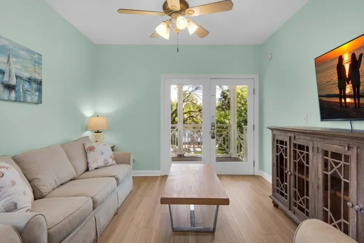 Brzee Bungalow by RealJoy Vacations