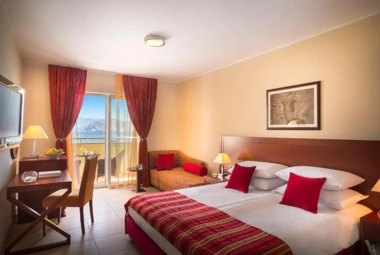 Superior Triple room with balcony and with sea view