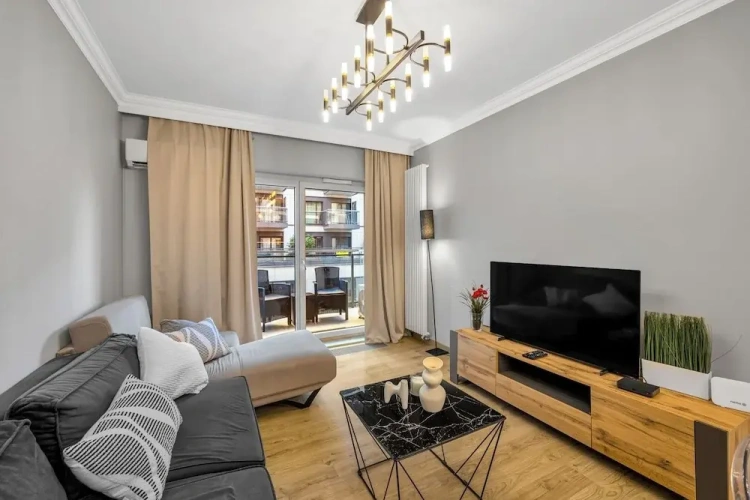 Premium Apartment with courtyard view