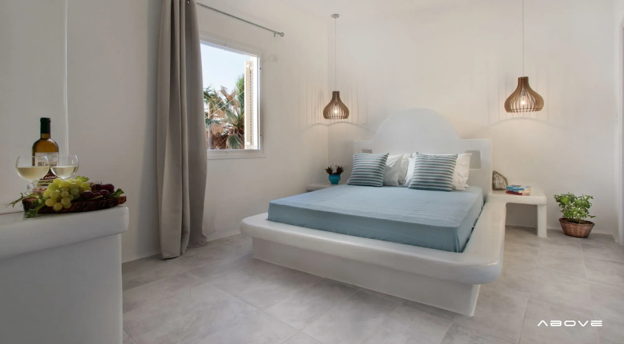 Manios Suites
