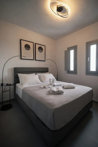 Uranides Luxury Suites