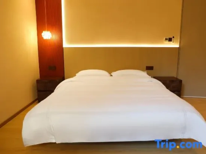 Standard Double room with garden view