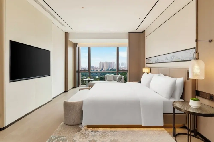 Deluxe Double Suite