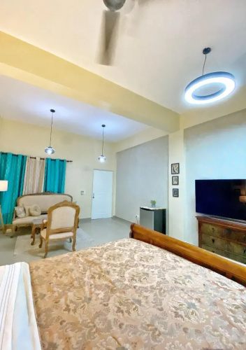 Green Oasis Hotel
