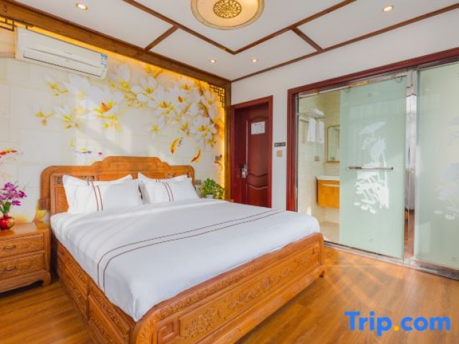 Standard Double room with lake view