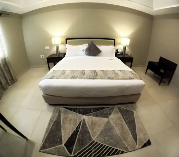Royal Ambassador Hotel