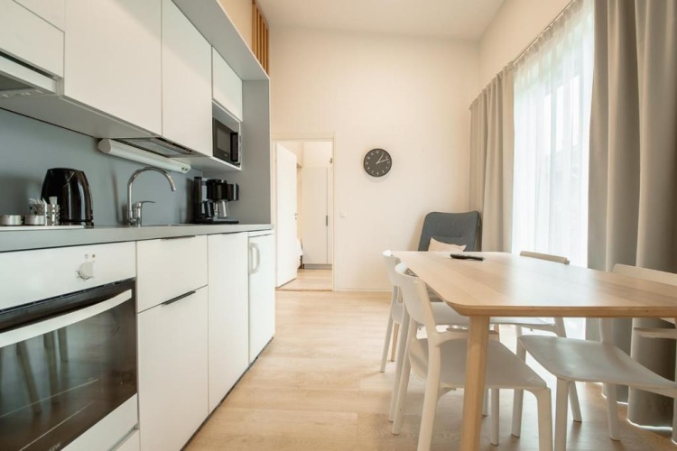 3 Bedrooms Apartment