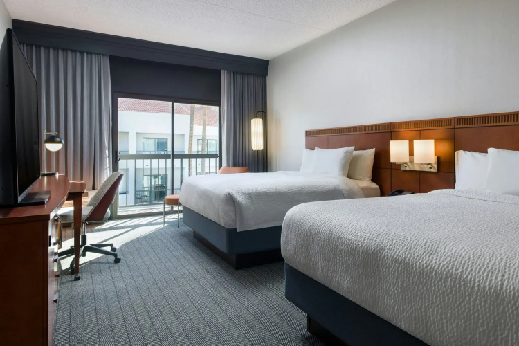 Courtyard Phoenix North by Marriott