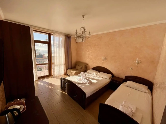 Standard Triple room with balcony