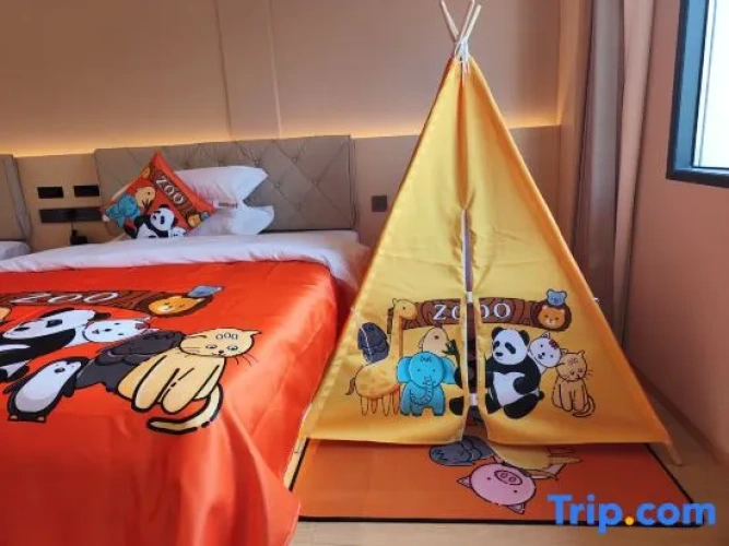 Deluxe Twin Family room