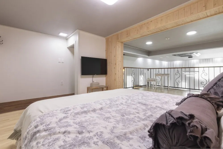 Lim Sea Side Poolvilla Pension