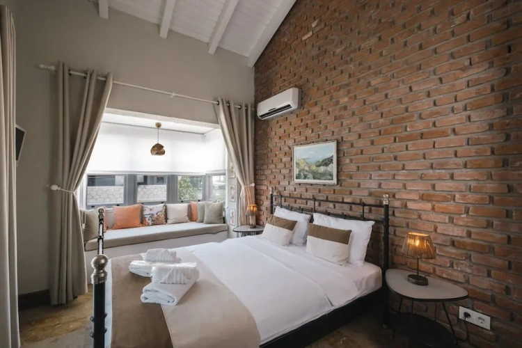 Deluxe room with balcony