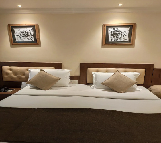 Hotel Pushpak