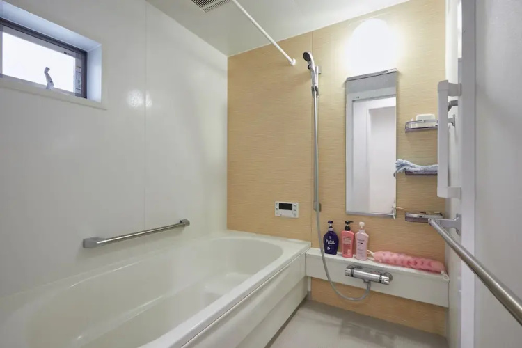 Jay and Lan's Himawari house