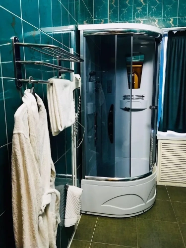 1 Bedroom Suite