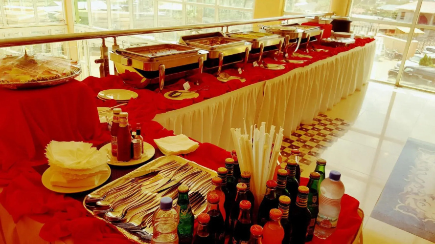 Panorama Sarovar Portico