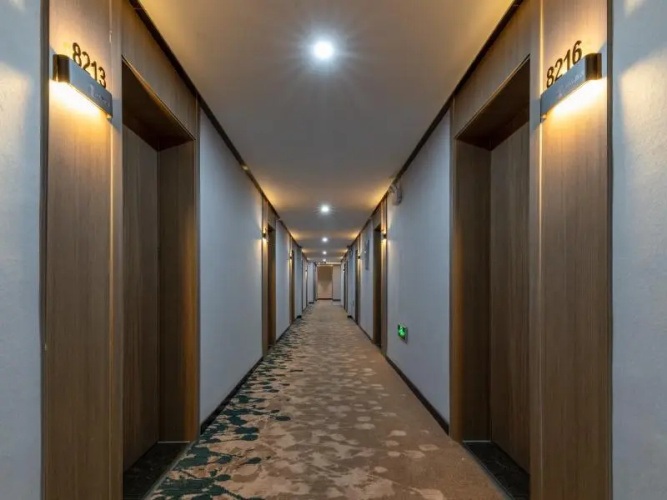 Shell Hotel Weifang 1st Linqu High School