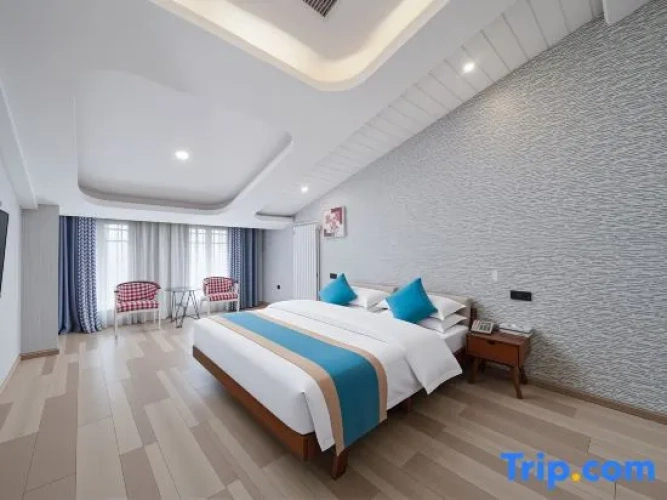 2 Bedrooms Suite