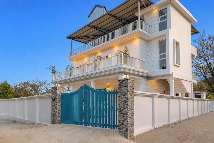 ELIVAAS Kimadi House 4 BHK With Pool