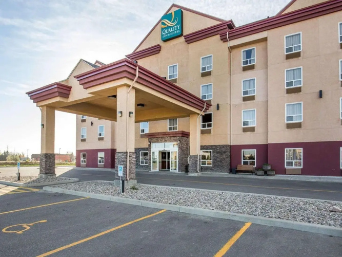 Quality Inn & Suites - Lethbridge