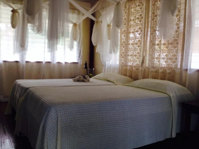 Liwayway Sa Bohol-Pamilacan Bed & Breakfast