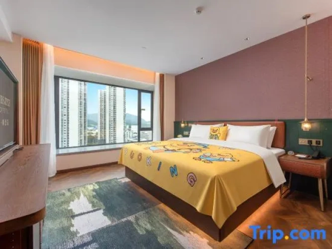 Deluxe Family Suite
