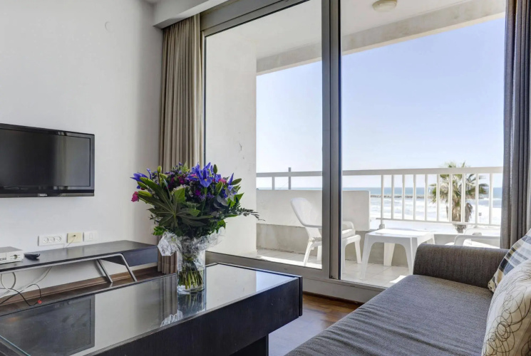 Gorgeous Suite with Ocean View TLV