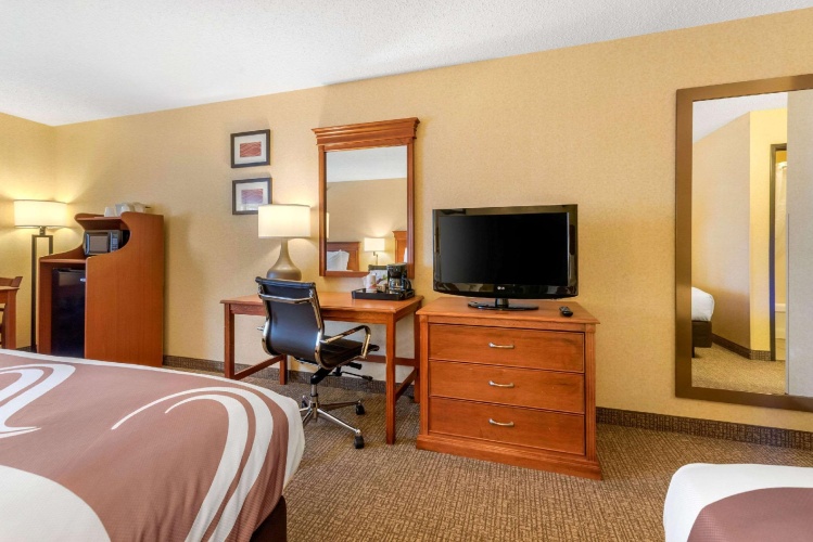 Standard Quintuple room