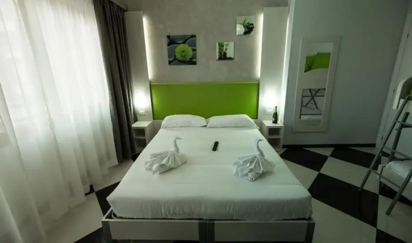 Economy Triple room