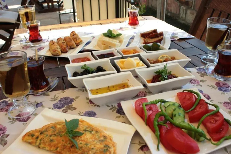 Adacayi Hotel