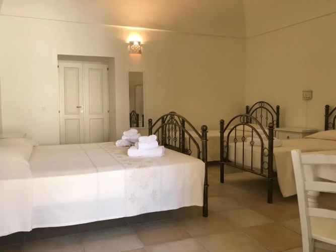 Domo Antiga Guest Rooms