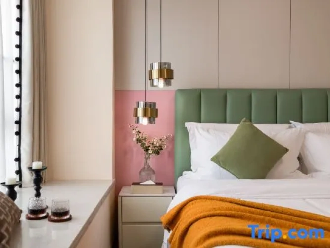 2 Bedrooms Family Suite with city view