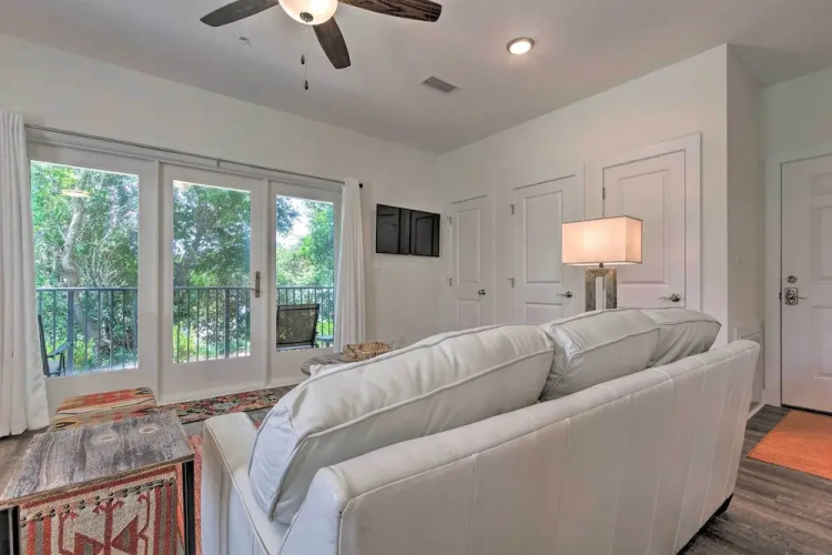 Bright Condo w/ Pool, 3 Blocks to Santa Rosa Beach