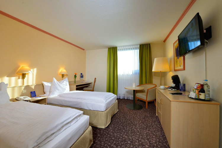PLAZA INN Leonberg