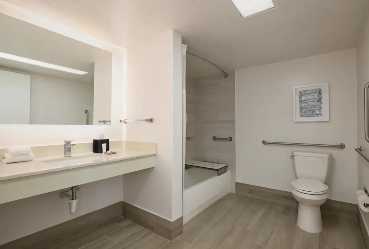 Quadruple Suite