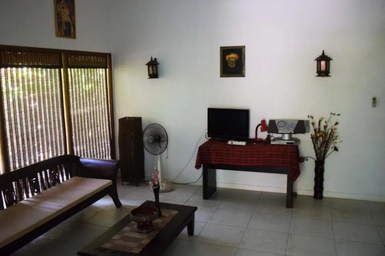 Sanuk bungalows