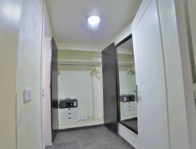 2 Bedrooms Family Suite with city view
