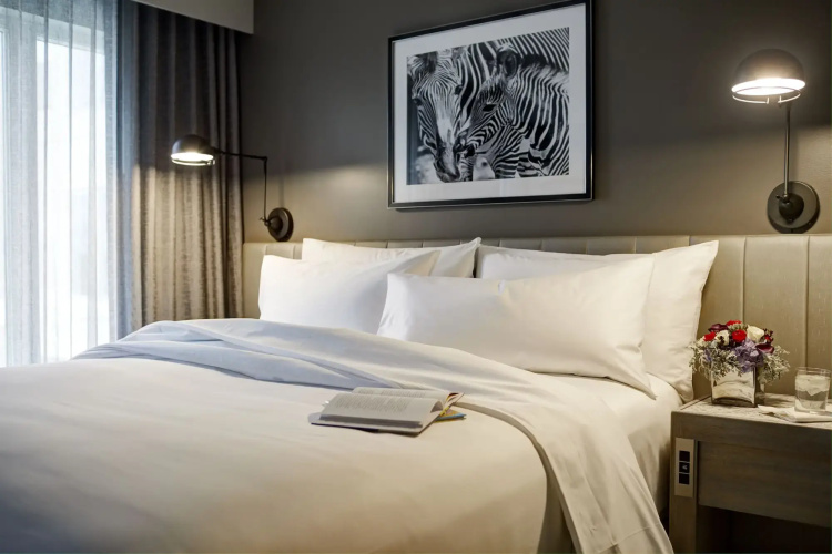 Archer Hotel Boston/Burlington